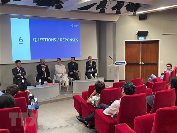Vietnam, France step up trade and investment cooperation